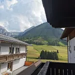 Sonnblick 住宿加早餐酒店