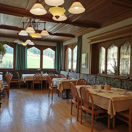 Sonnblick Bed and Breakfast *