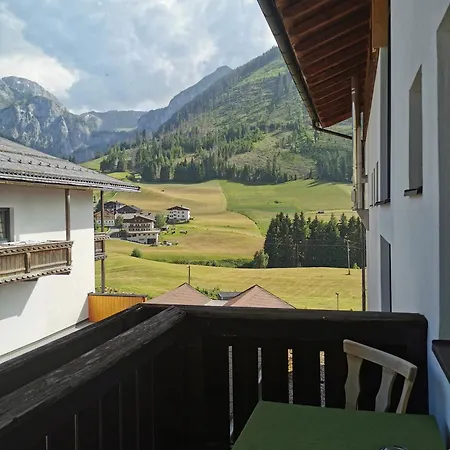 Sonnblick Bed and Breakfast *