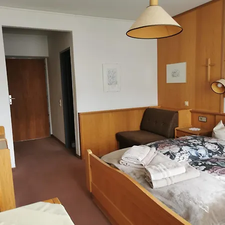 Sonnblick Bed & Breakfast 3*